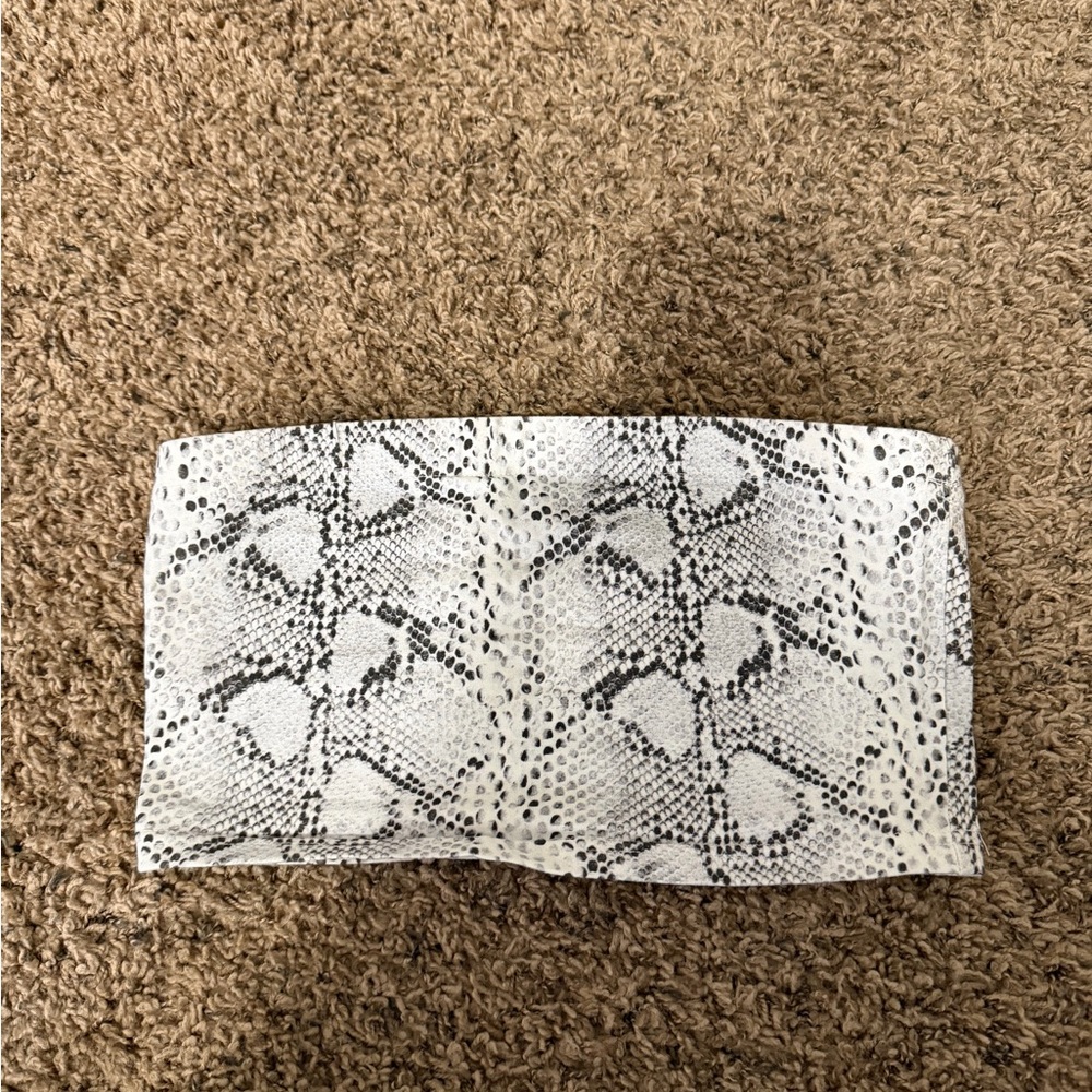 Forever 21 Snake Print Tube Top - Black and White